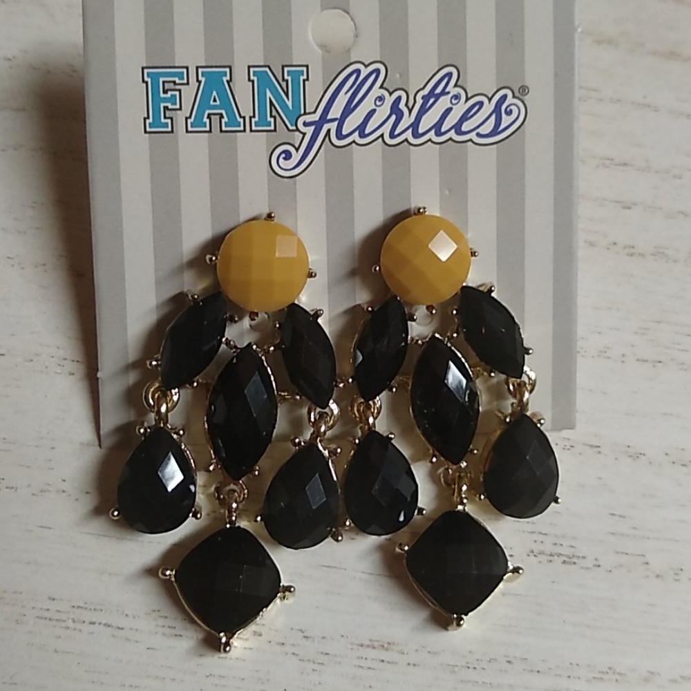 😻 3 For $15 Black & Gold Chandelier Gem Dangles